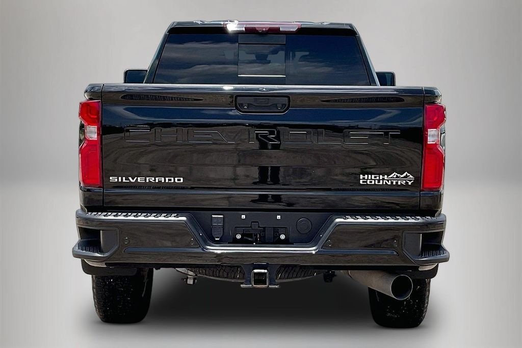 Used 2023 Black Chevrolet High Country image 6