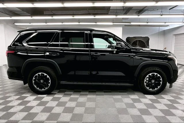 Used 2026 Midnight Black Metallic Toyota SR5 image 15