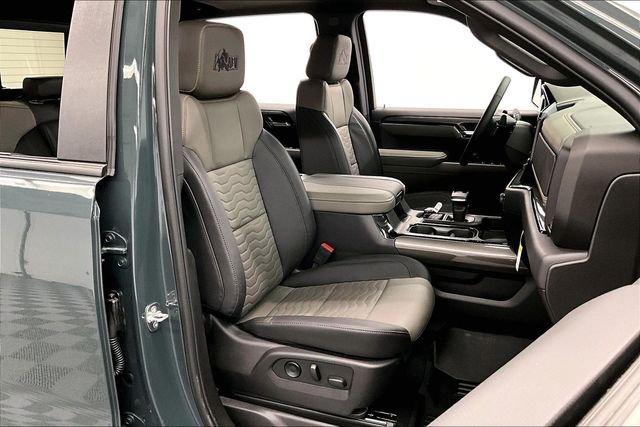 2026 Chevrolet Silverado 1500 ZR2 - Photo 8