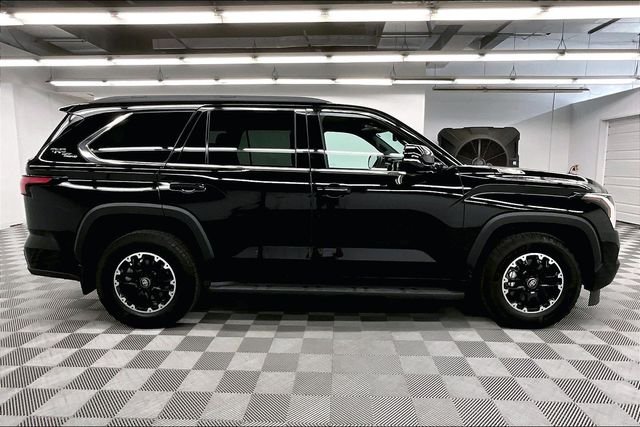 2026 Toyota Sequoia SR5 - Photo 15