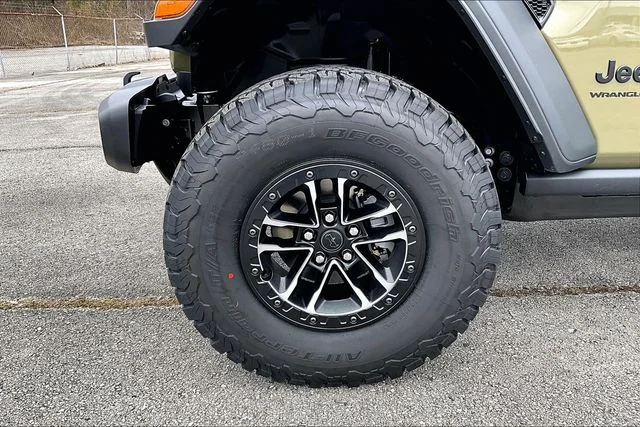 New 2026 Jeep Wrangler Willys 4D Sport Utility