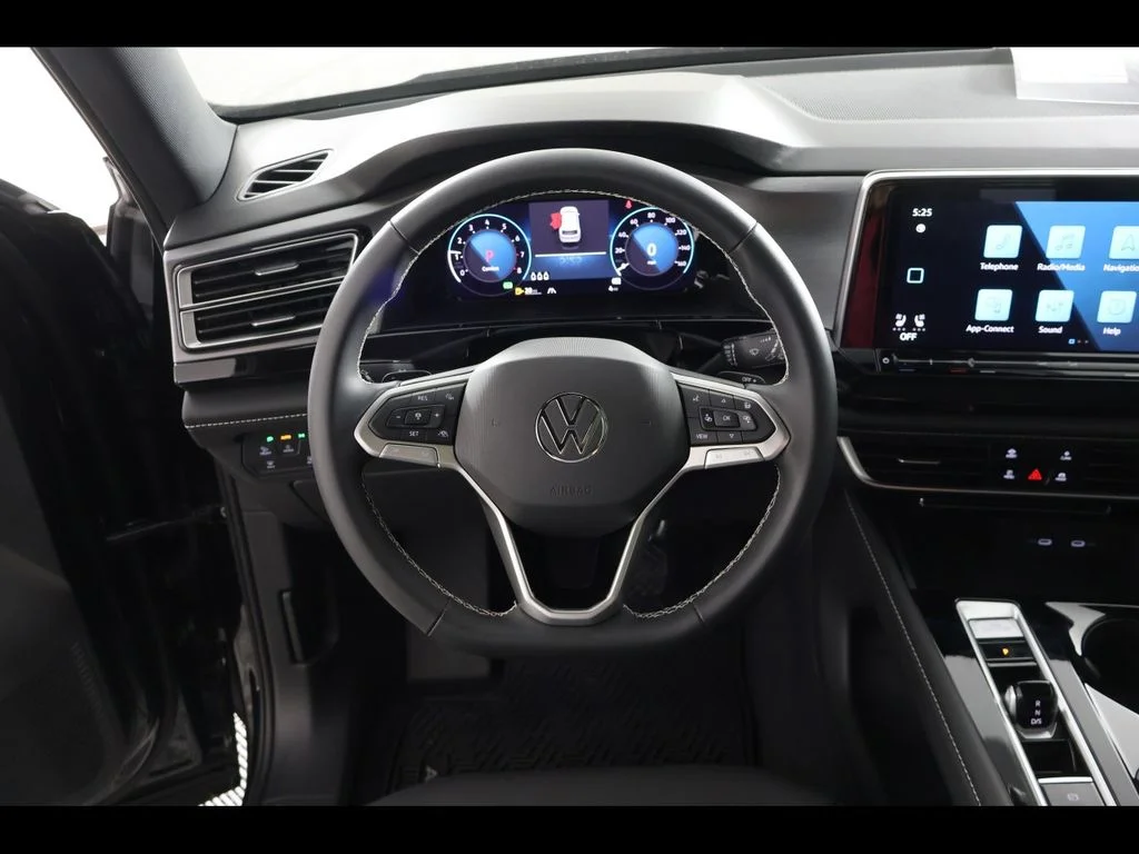 New 2026 Black Volkswagen 2.0T SE w/Technology image 17