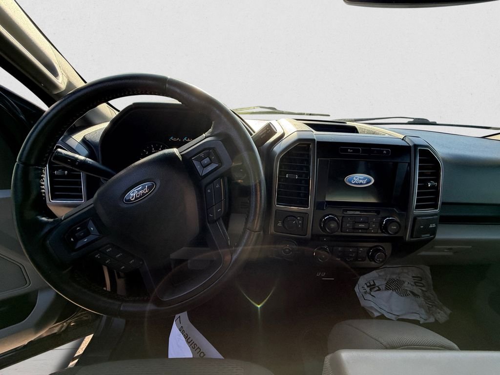 Used 2017 Black Ford XLT image 8