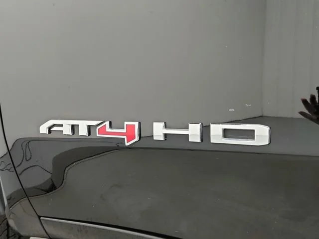 2022 GMC Sierra 2500HD AT4 - Photo 34