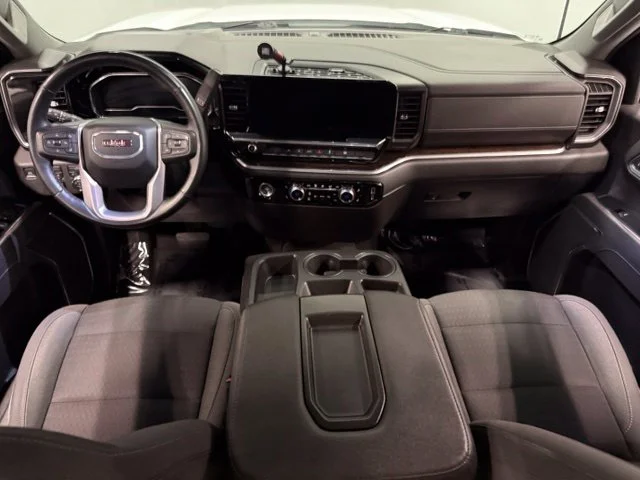 Used 2023 White GMC Elevation image 29