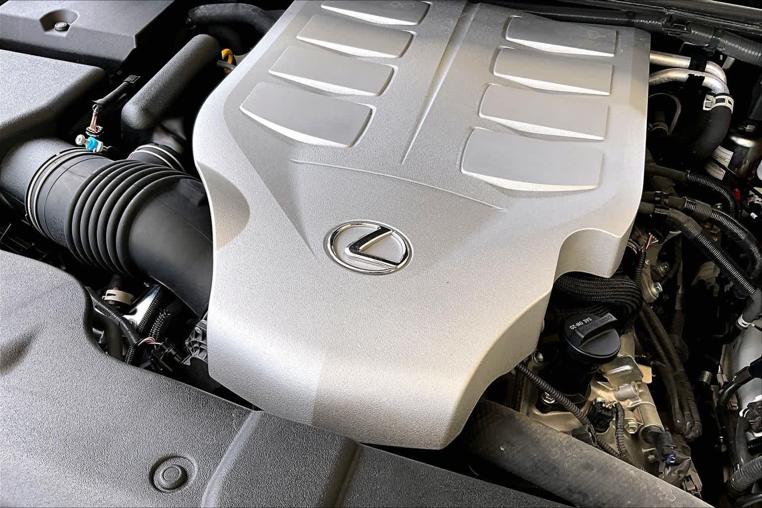 Used 2023 Eminent White Pearl Lexus Luxury image 30