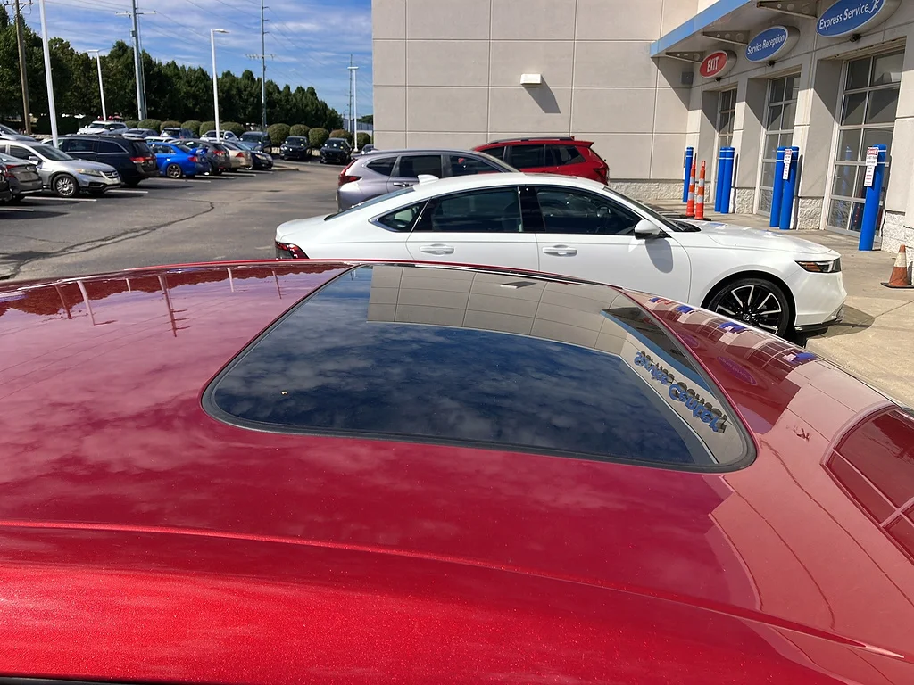 Certified Used 2025 Radiant Red Metallic Honda SE image 3