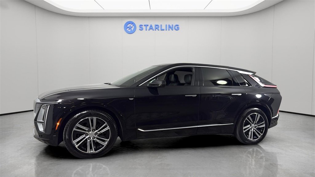 Used 2024 Cadillac LYRIQ Luxury 2 with VIN 1GYKPRRK3RZ104028 for sale in Mount Pleasant, SC