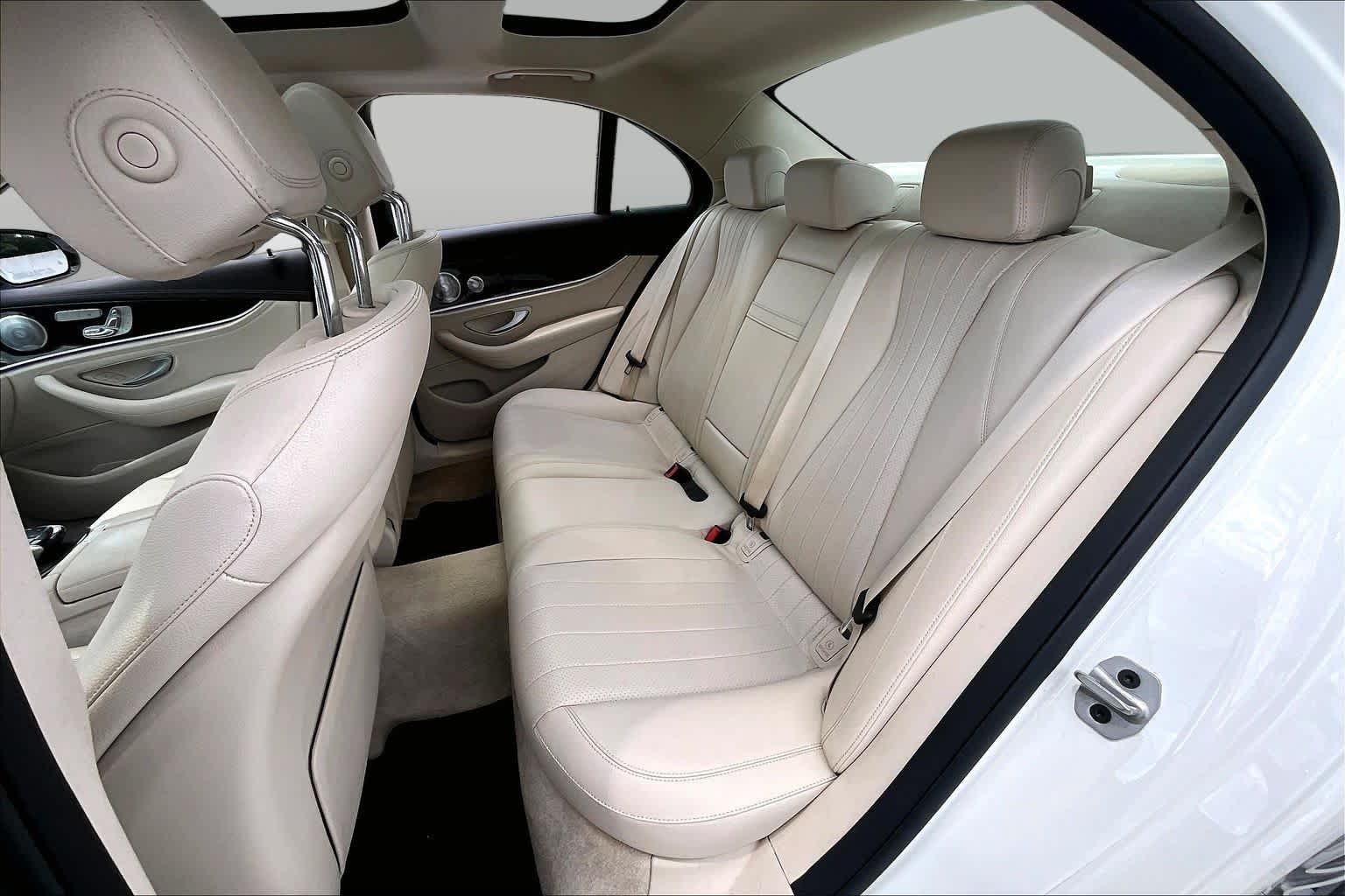Used 2020 designo Diamond White Metallic Mercedes-Benz E 350 image 20