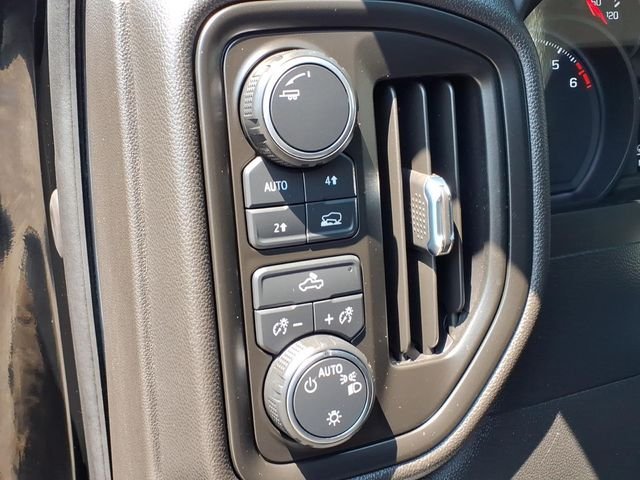 Used 2023 Black Chevrolet Custom image 18
