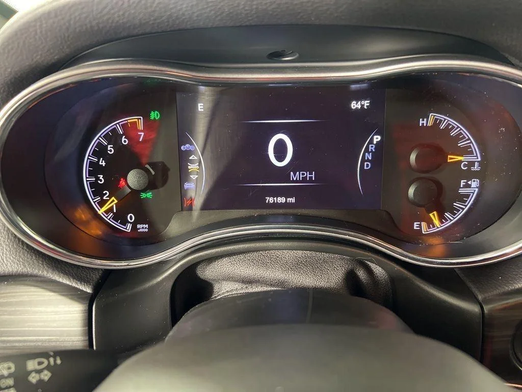 Used 2019 Pacific Blue Clearcoat Jeep Limited image 18