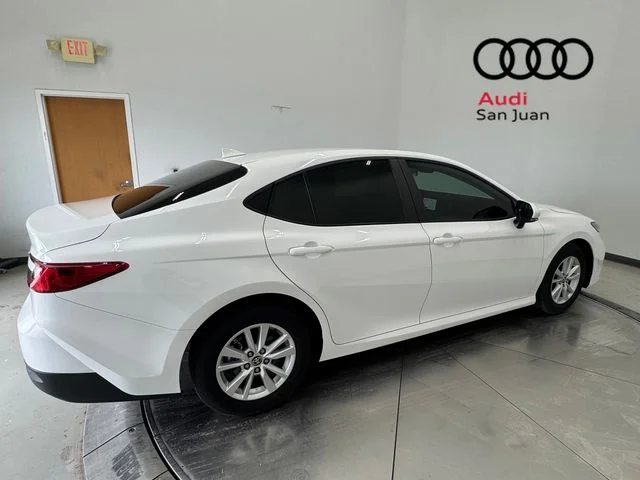 Used 2025 White Toyota LE image 38