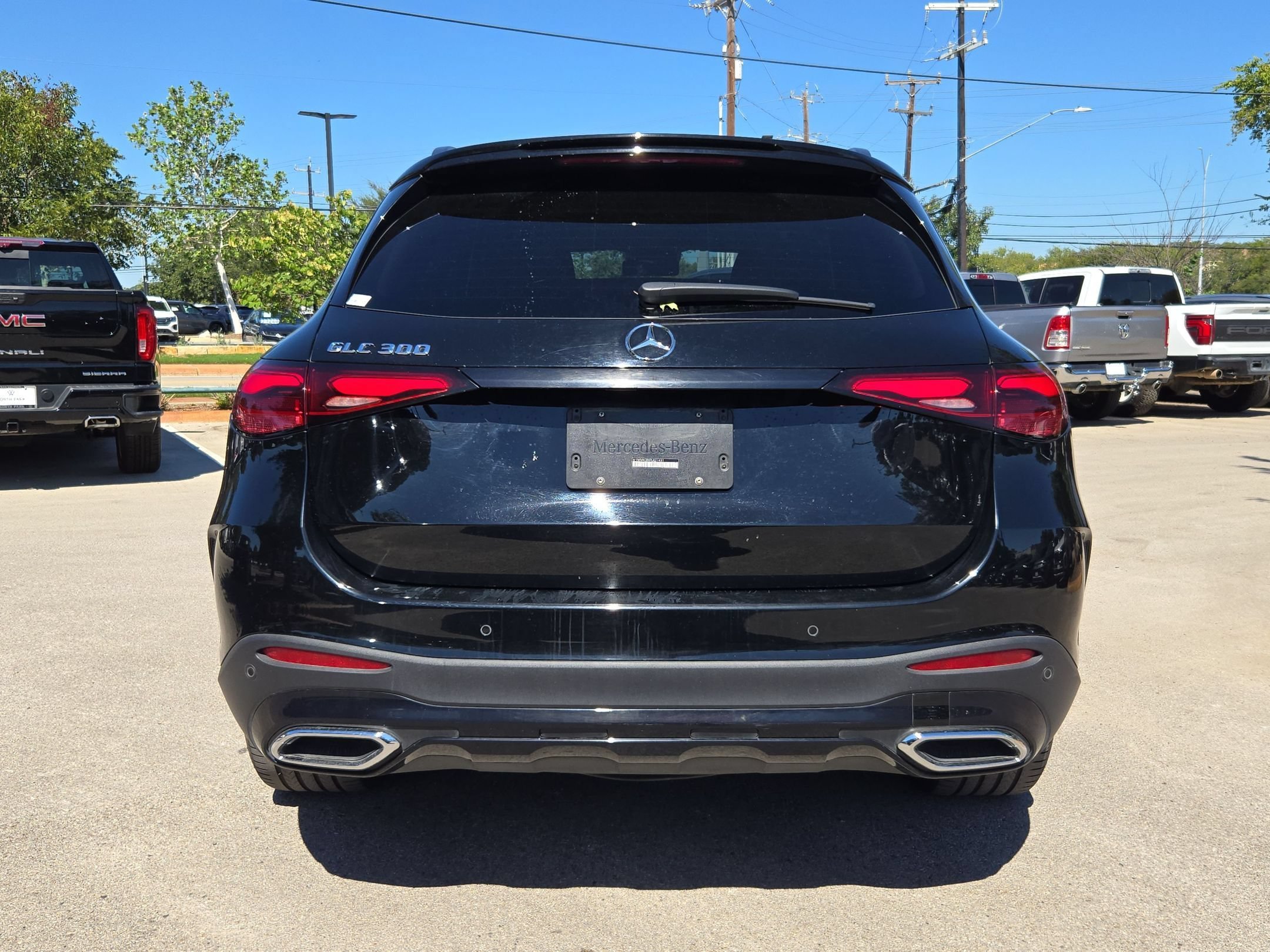 Used 2023 Black Mercedes-Benz GLC 300 image 4