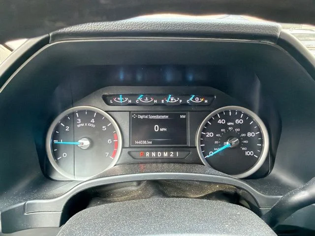 Used 2020 Black Ford XLT image 14