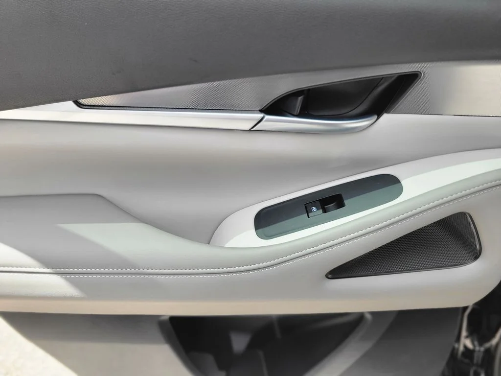 New 2027 Black INFINITI LUXE image 9
