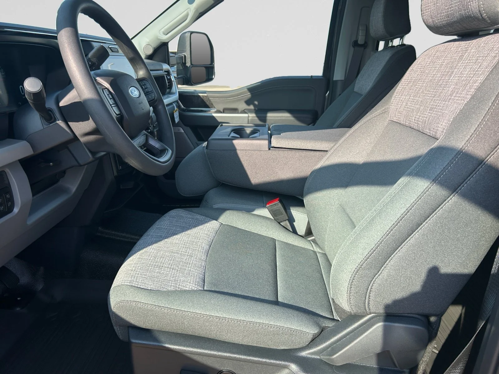 New 2026 Carbonized Grey Metallic Ford XLT image 13