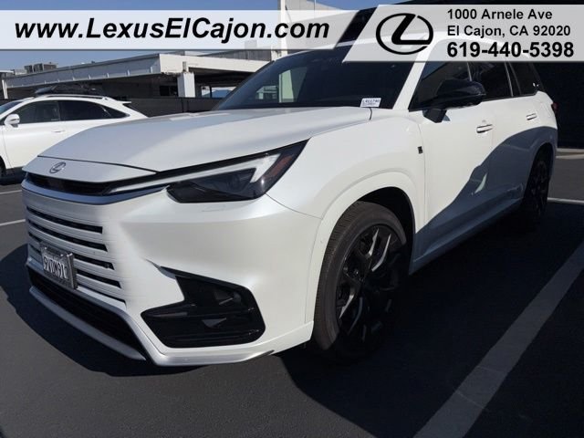 2026 Lexus TX 500h's photo