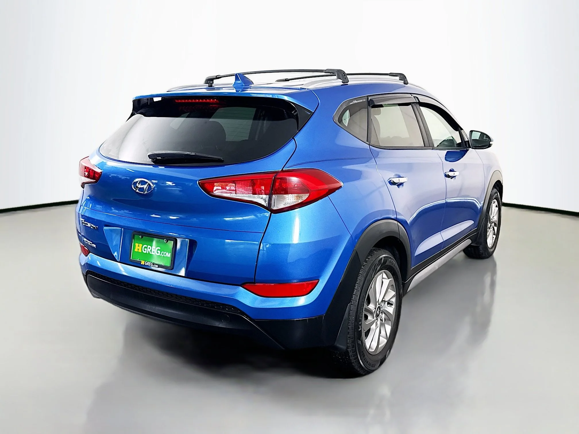 Used 2017 Caribbean Blue Hyundai SE Plus image 7