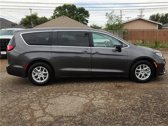 Used 2023 Gray Chrysler Touring L Front-Wheel Drive Passenger image 5