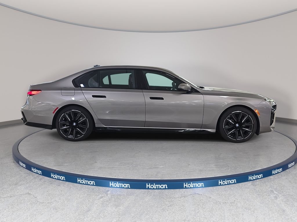 Certified Used 2024 Oxide Grey Met BMW 760i xDrive image 6