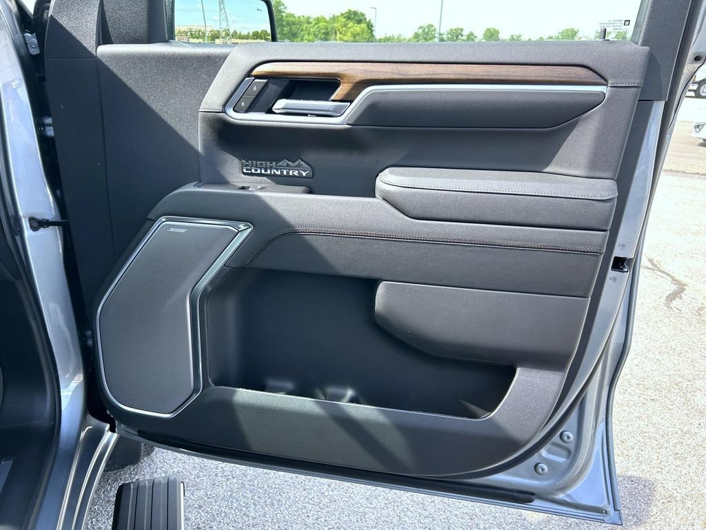 New 2026 Sterling Gray Metallic Chevrolet High Country image 15