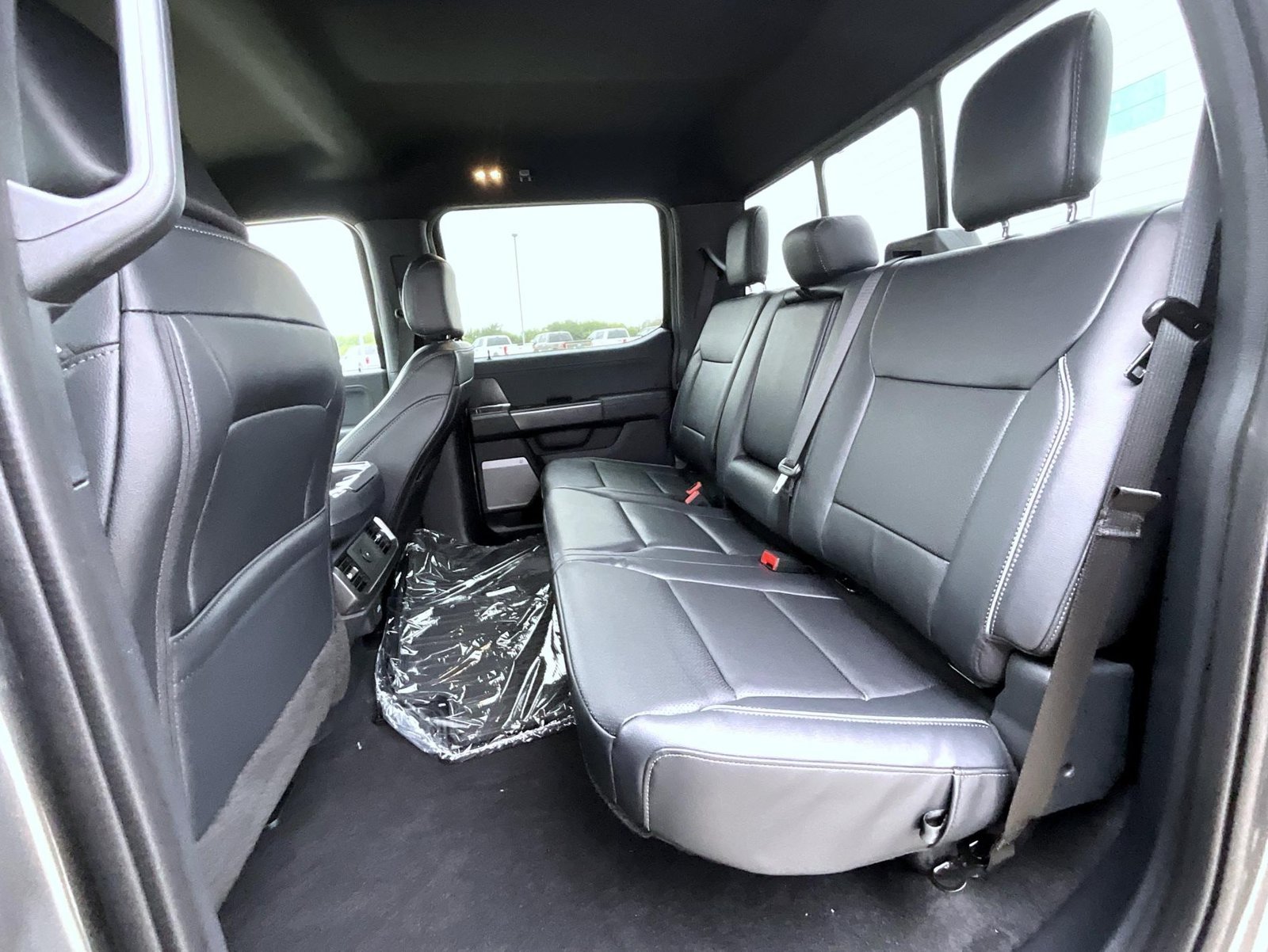 New 2026 Carbonized Gray Metallic Ford Lariat image 21