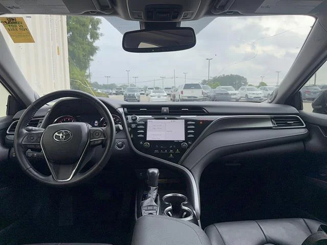 Used 2019 Predawn Gray Mica Toyota XSE V6 image 3