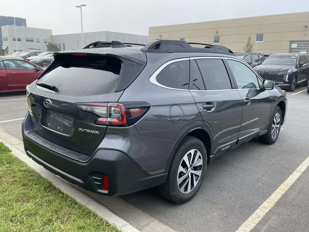 Used 2020 Magnetite Gray Metallic Subaru Premium image 4