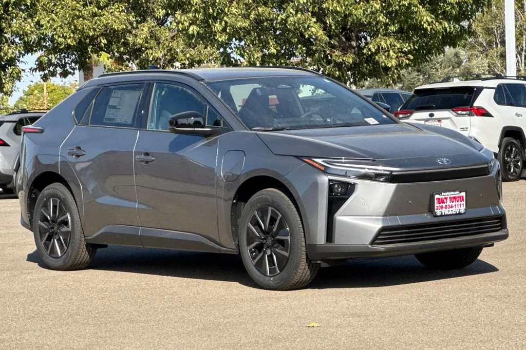 New 2027 Toyota bZ XLE XLE FWD PLUS in Tracy #VA014074 | Tracy Toyota