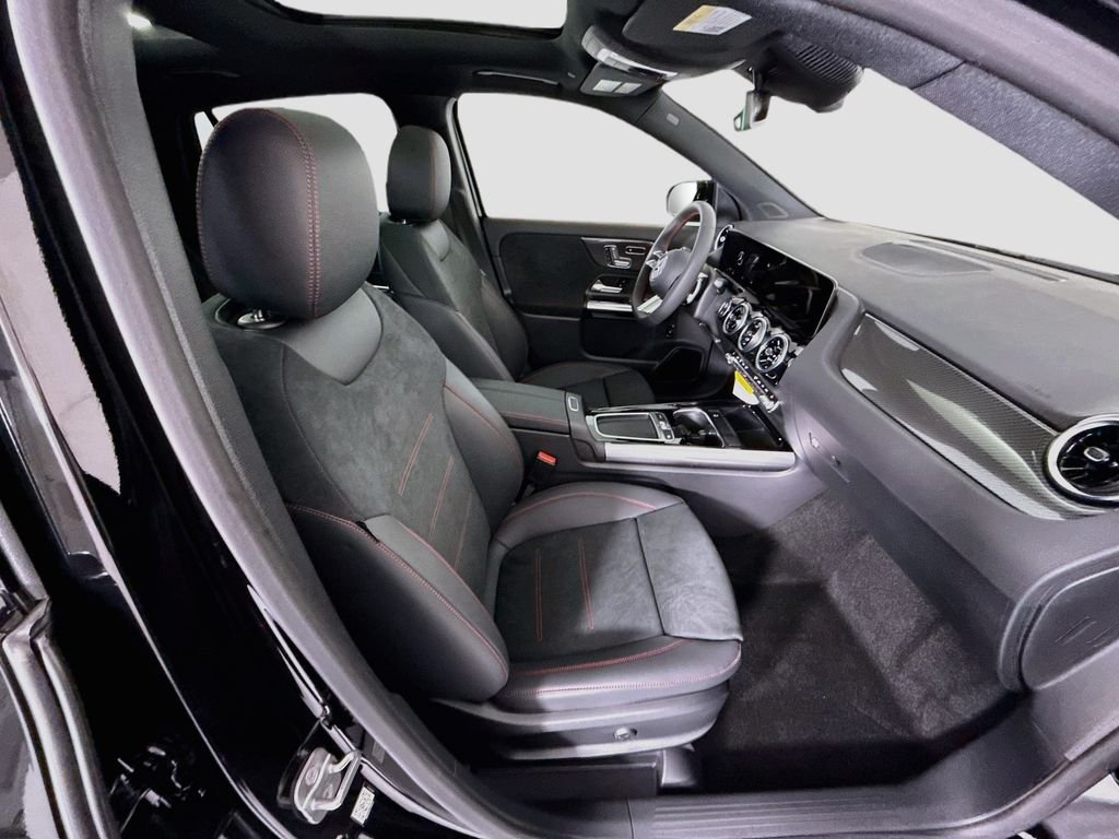 New 2026 Night Black Mercedes-Benz GLA 250 image 21