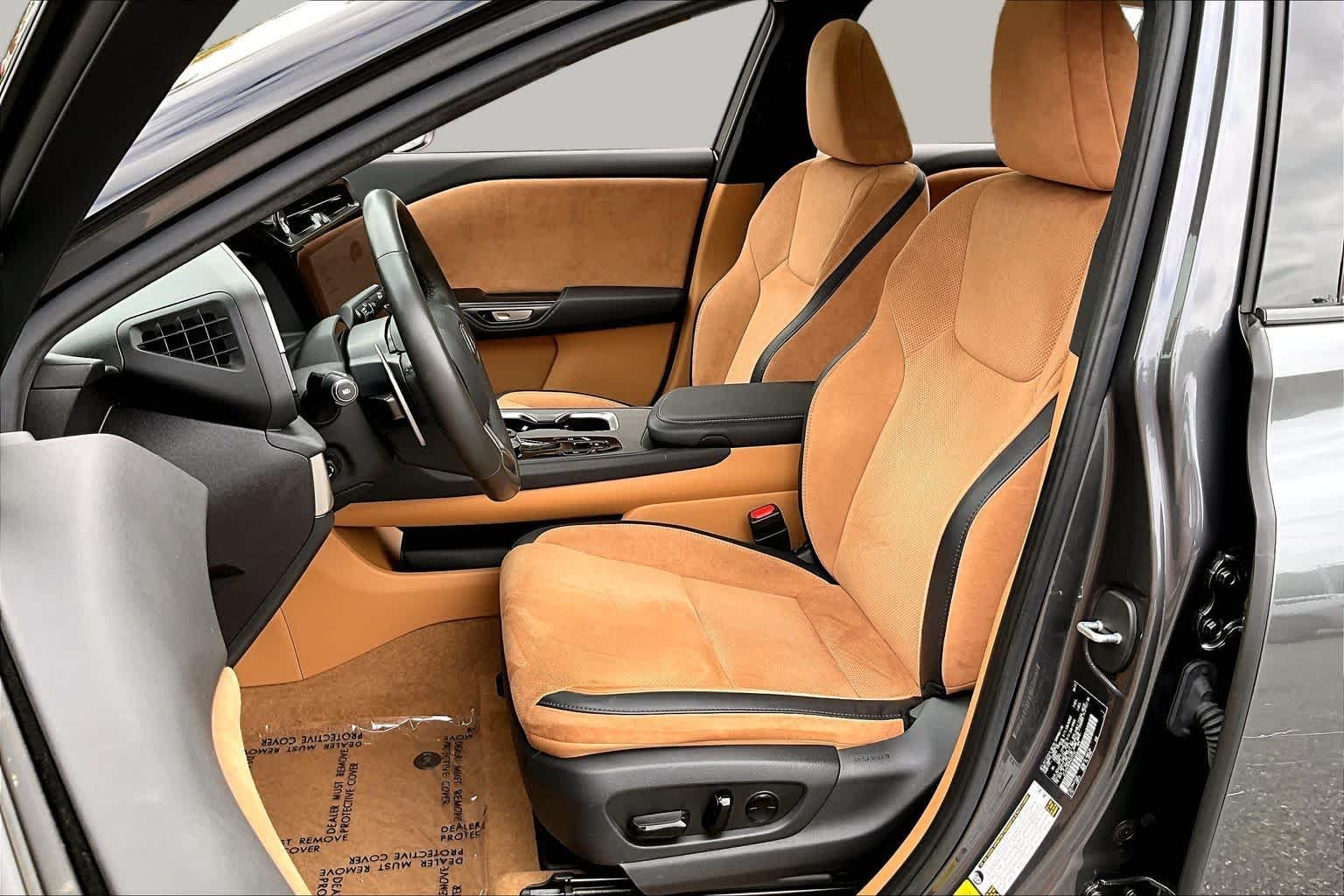 Used 2023 Cloudburst Gray/Black Lexus Luxury image 7