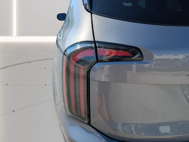 Used 2023 Silver Kia SX image 8