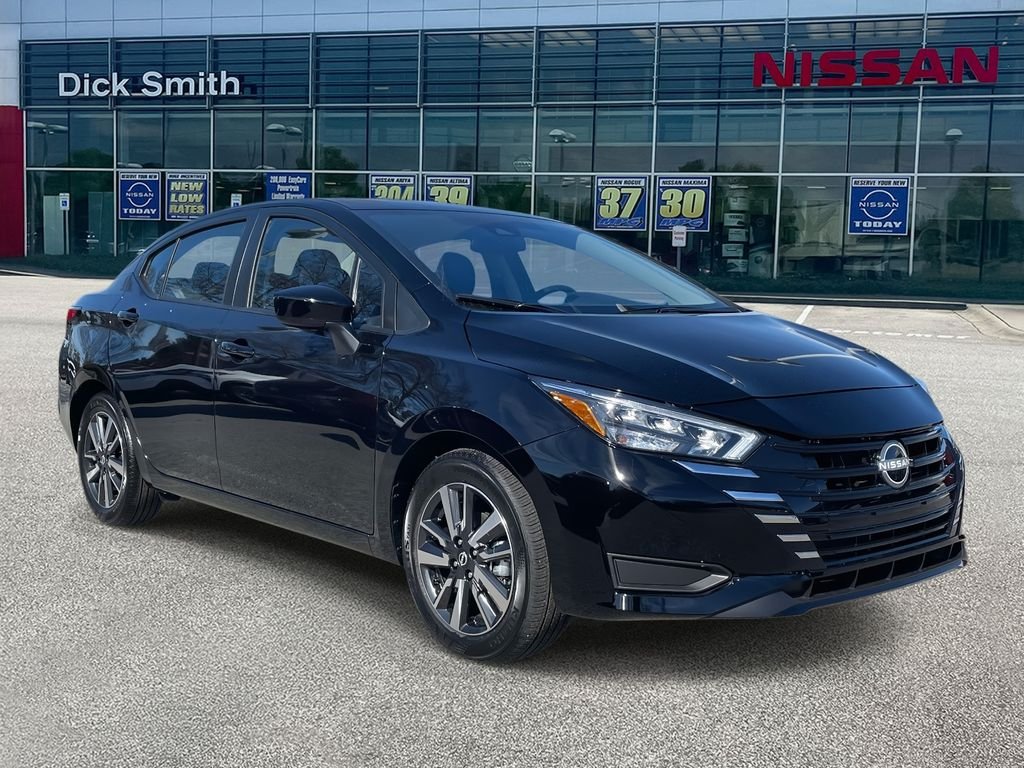 2025 Nissan Versa 1.6 SV CVT's photo