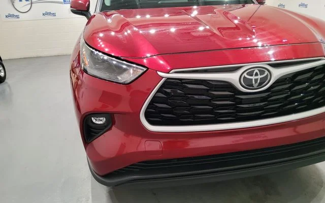 Used 2023 Red Toyota XLE image 8