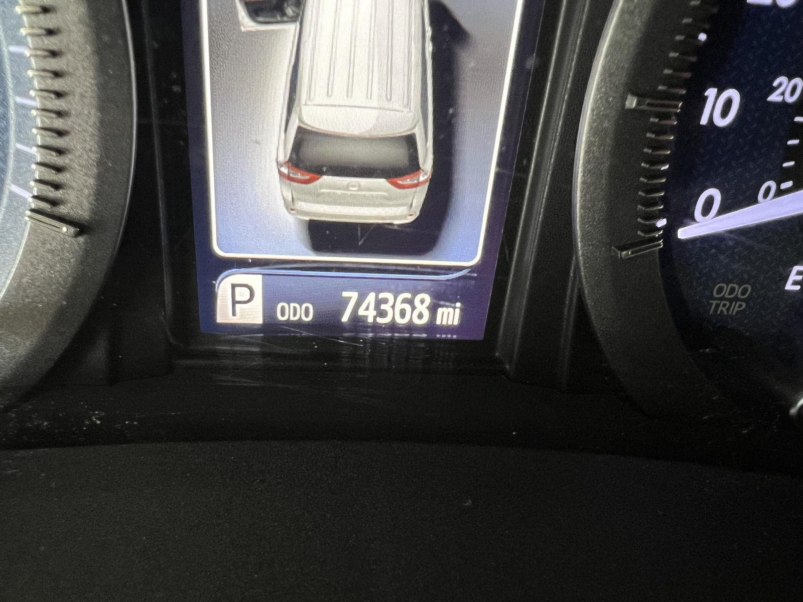 Used 2019 Super White Toyota LE 8-Passenger image 18