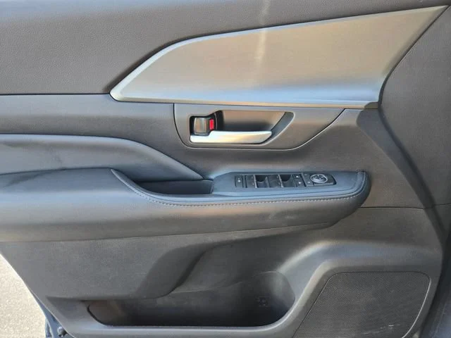 Used 2025 Gray Toyota XLE image 34