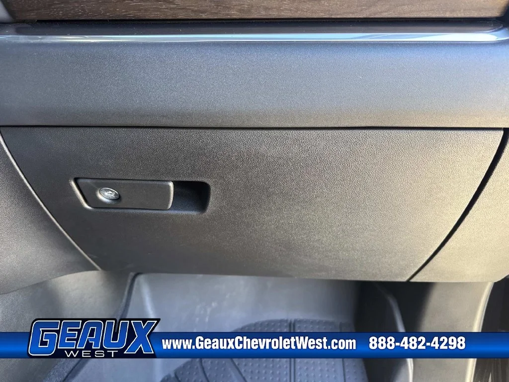 Used 2025 Black Chevrolet High Country image 22