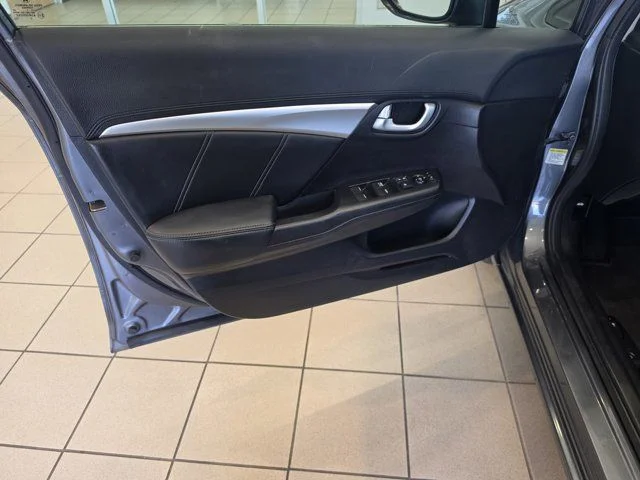 Used 2013 Green Honda EX-L image 24