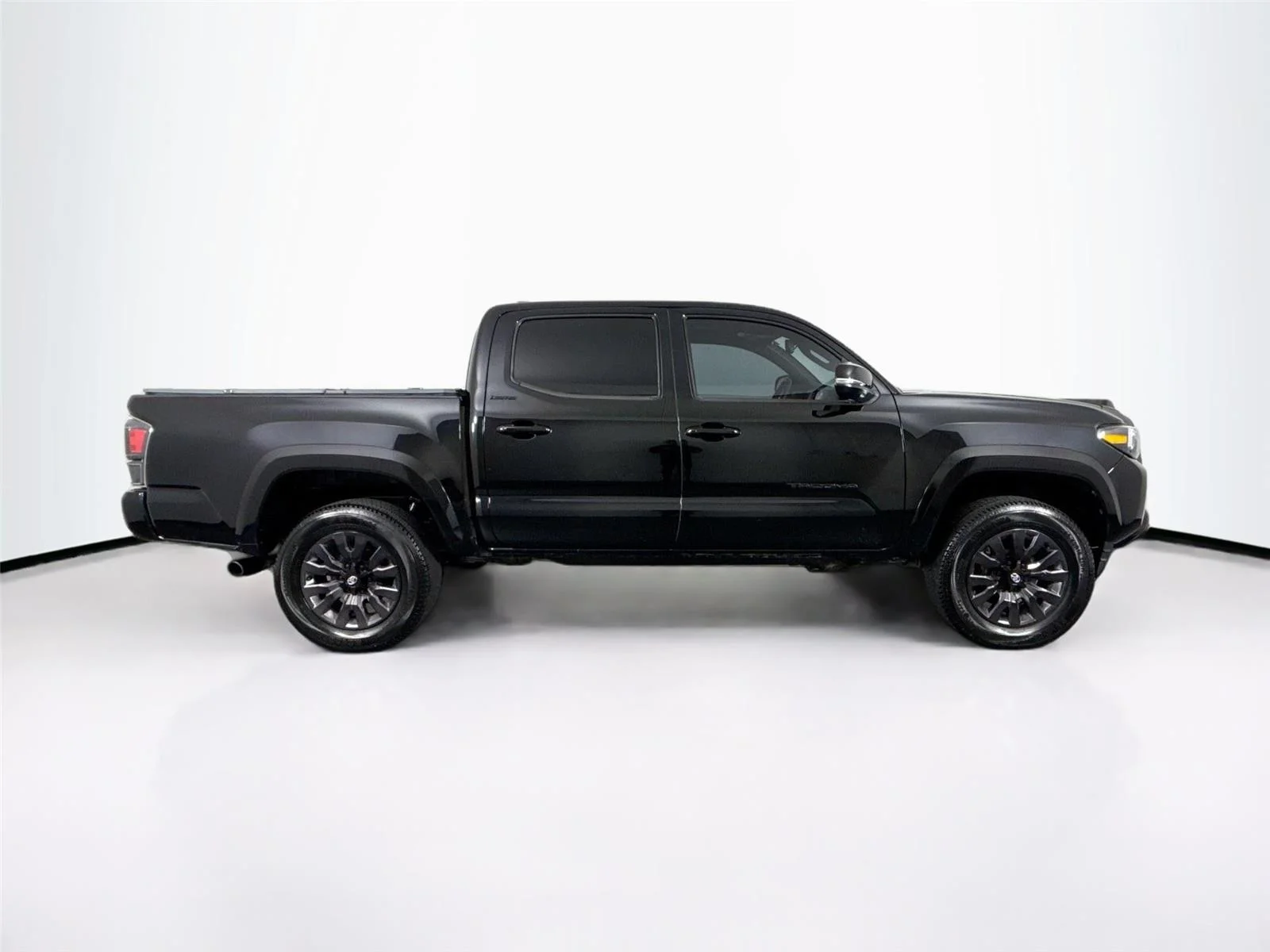 2021 Toyota Tacoma Limited - Photo 11