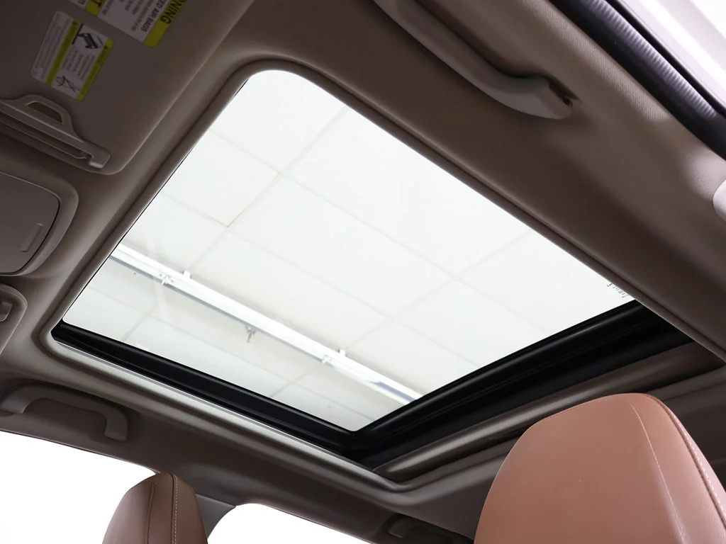 Used 2021 White Subaru Touring image 25