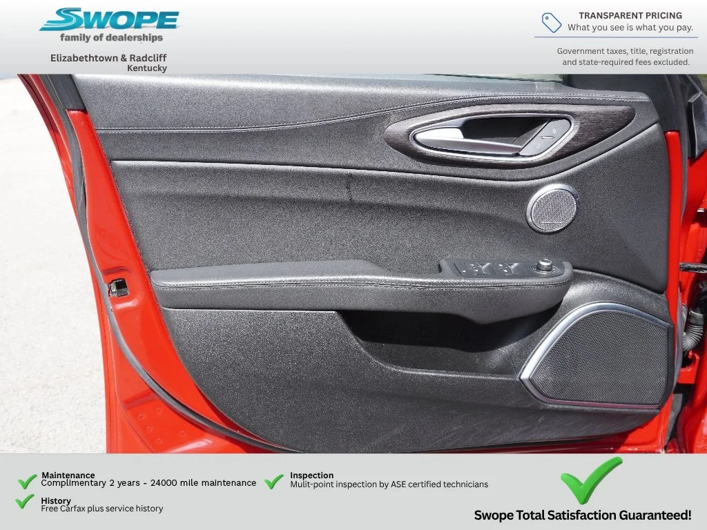 Used 2022 Alfa Rosso Alfa Romeo Ti image 13