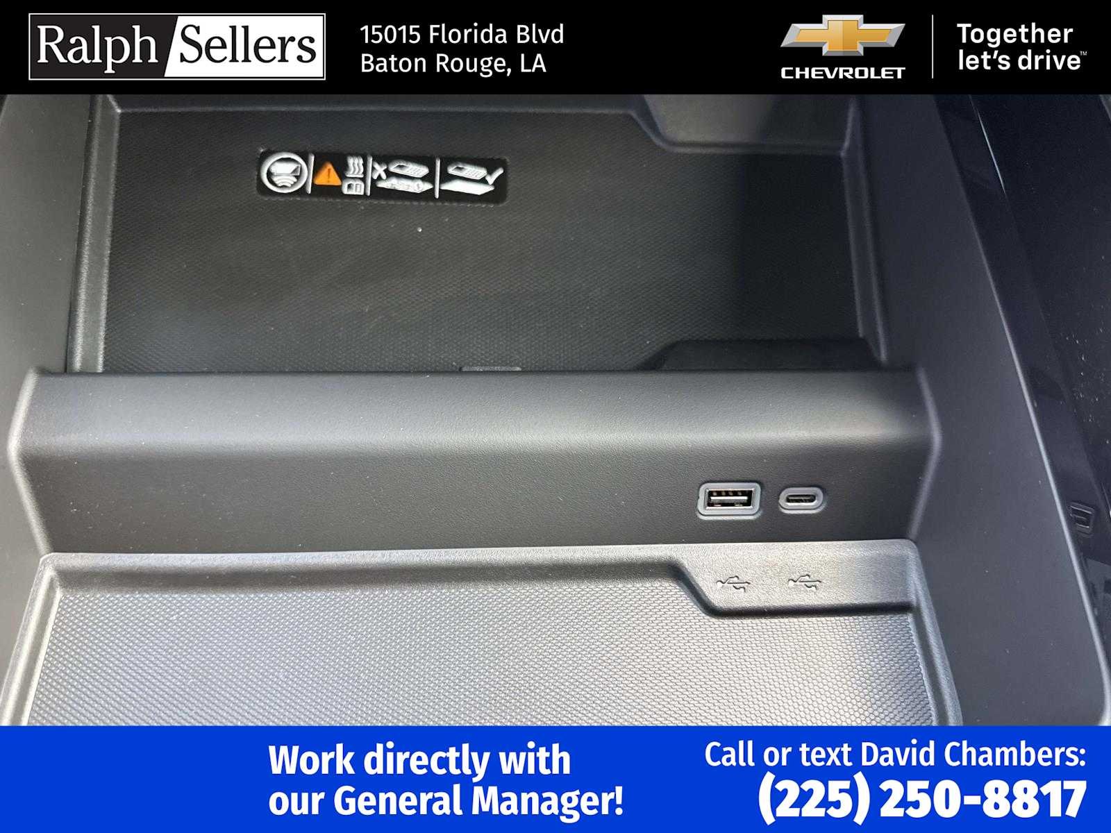 2026 Chevrolet Suburban Premier - Photo 17
