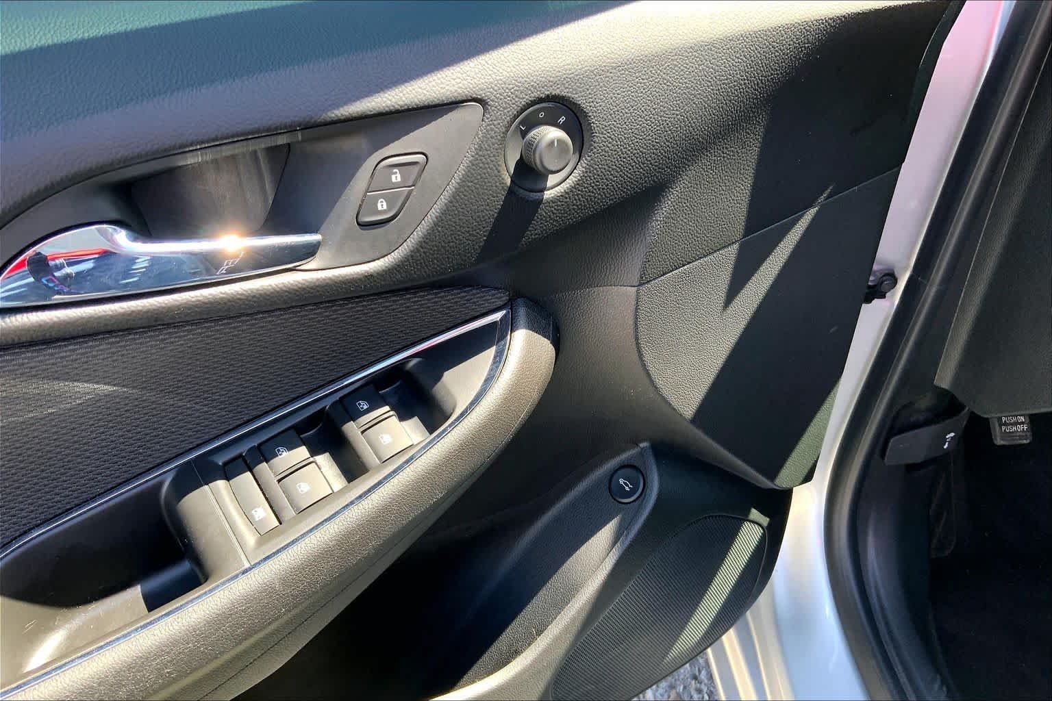 Used 2018 Silver Ice Metallic Chevrolet LS image 31