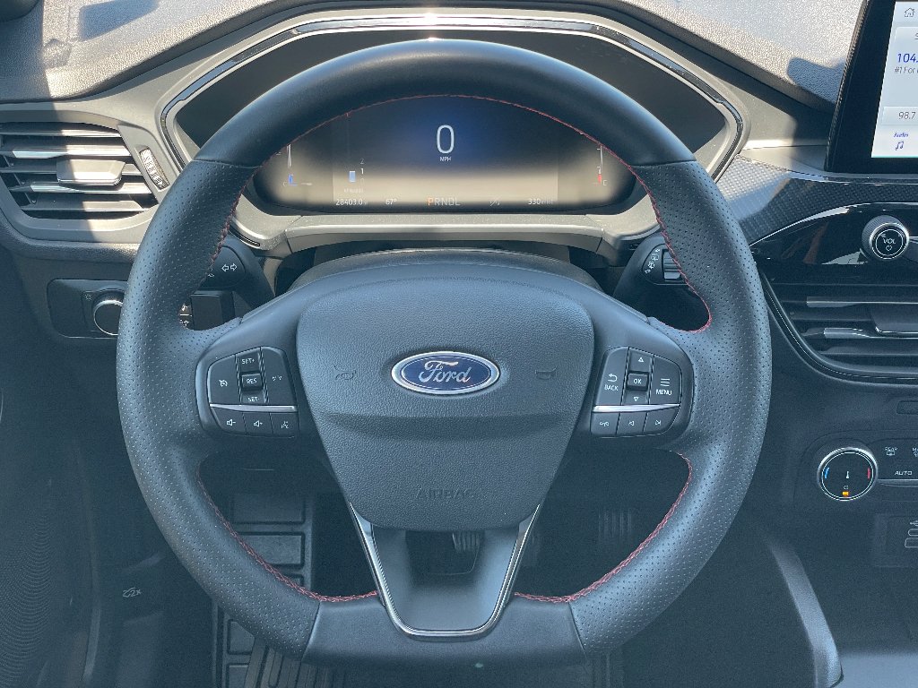 Used 2025 Agate Black Metallic Ford ST-Line image 4