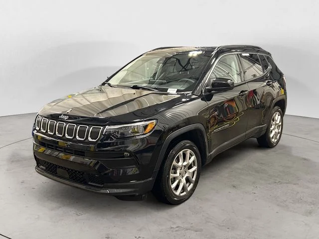 2022 Jeep Compass Latitude Lux