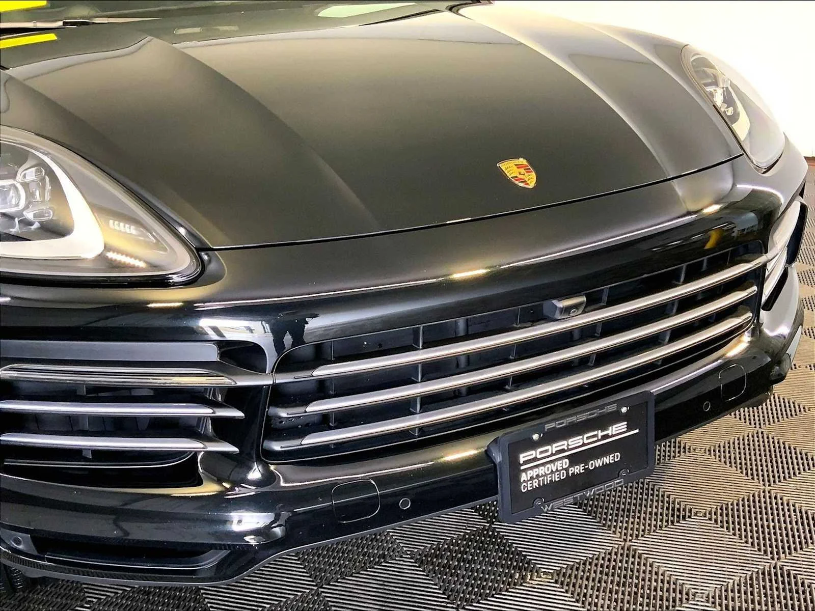 Certified Used 2023 Chromite Black Metallic Porsche  image 34