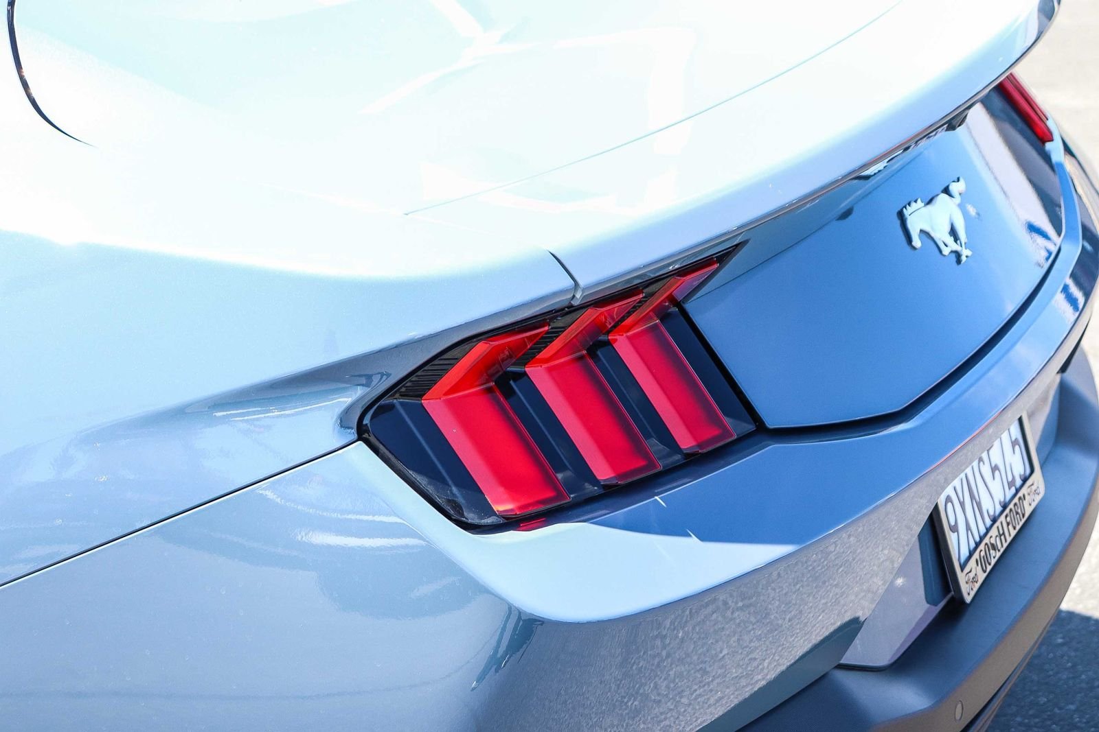 2026 Ford Mustang EcoBoost - Photo 7