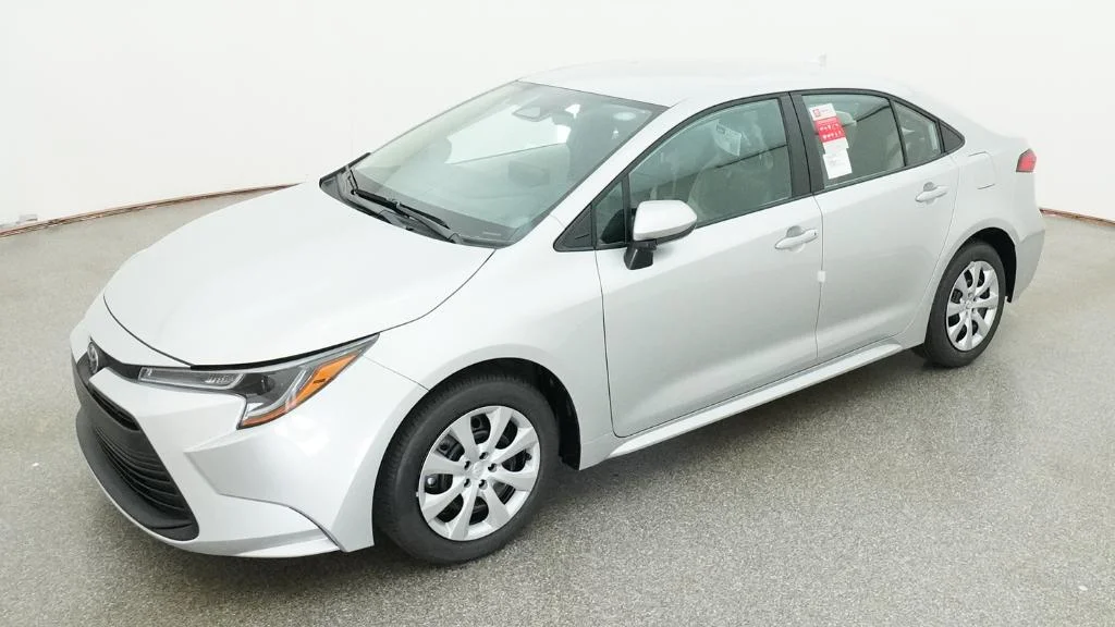 2026 Toyota Corolla LE CVT's photo