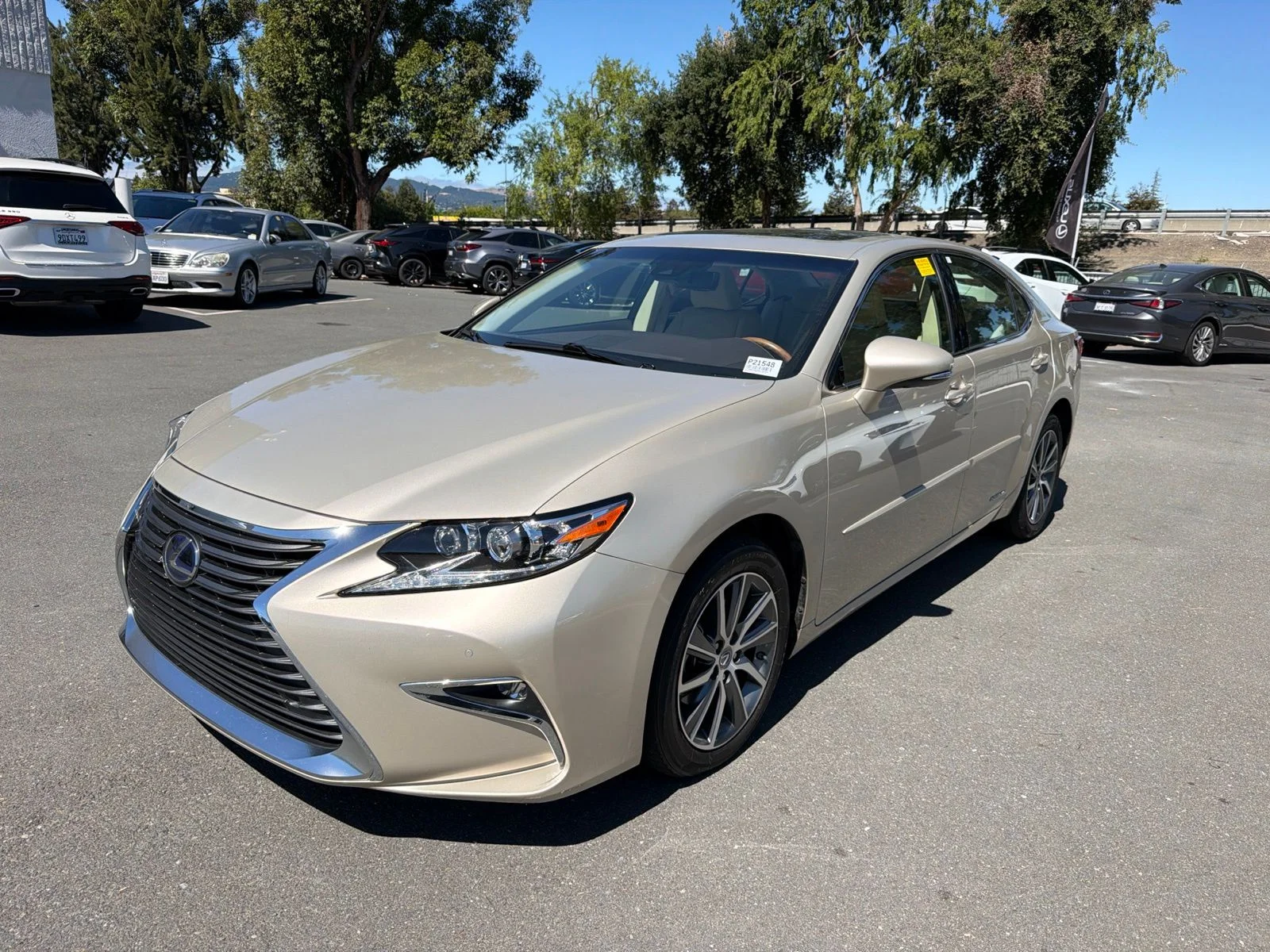 Used 2017 Satin Cashmere Metallic Lexus 300h image 3