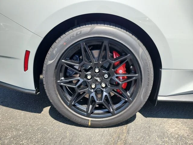 New 2026 Avalanche Gray Ford GT Premium image 5